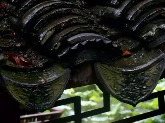 古建筑，一片瓦，遮風擋雨