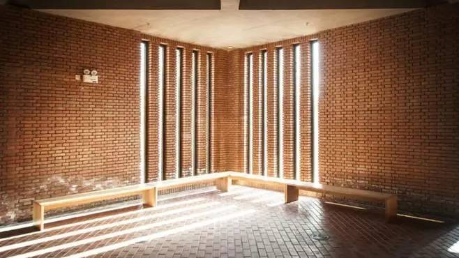 紅磚的建筑藝術(shù)，每一張紅磚墻都可以拿去做紅