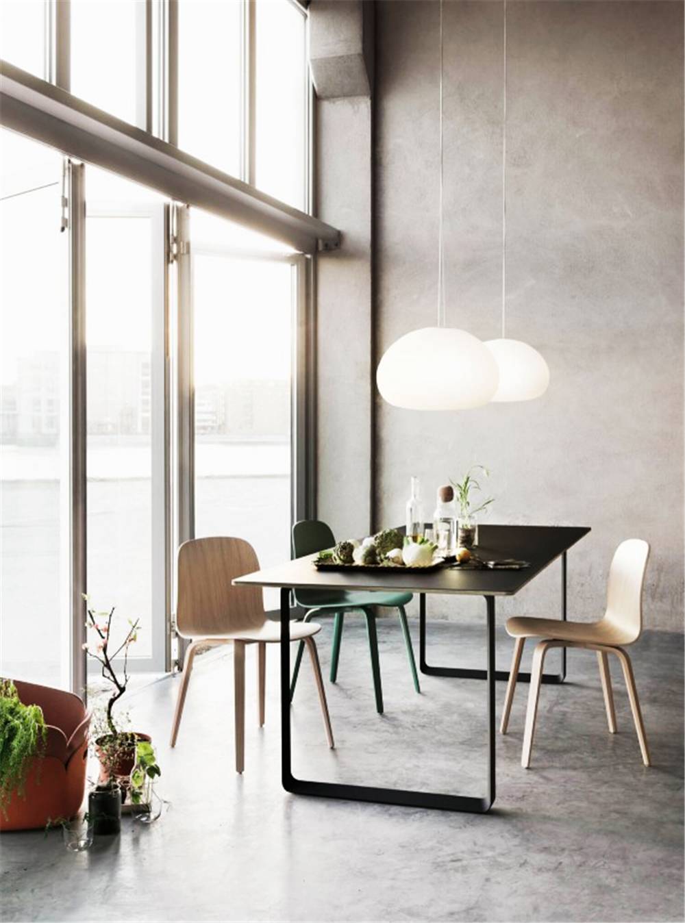 水泥毛坯房遇到中式禪意，最原生態(tài)的高級灰典