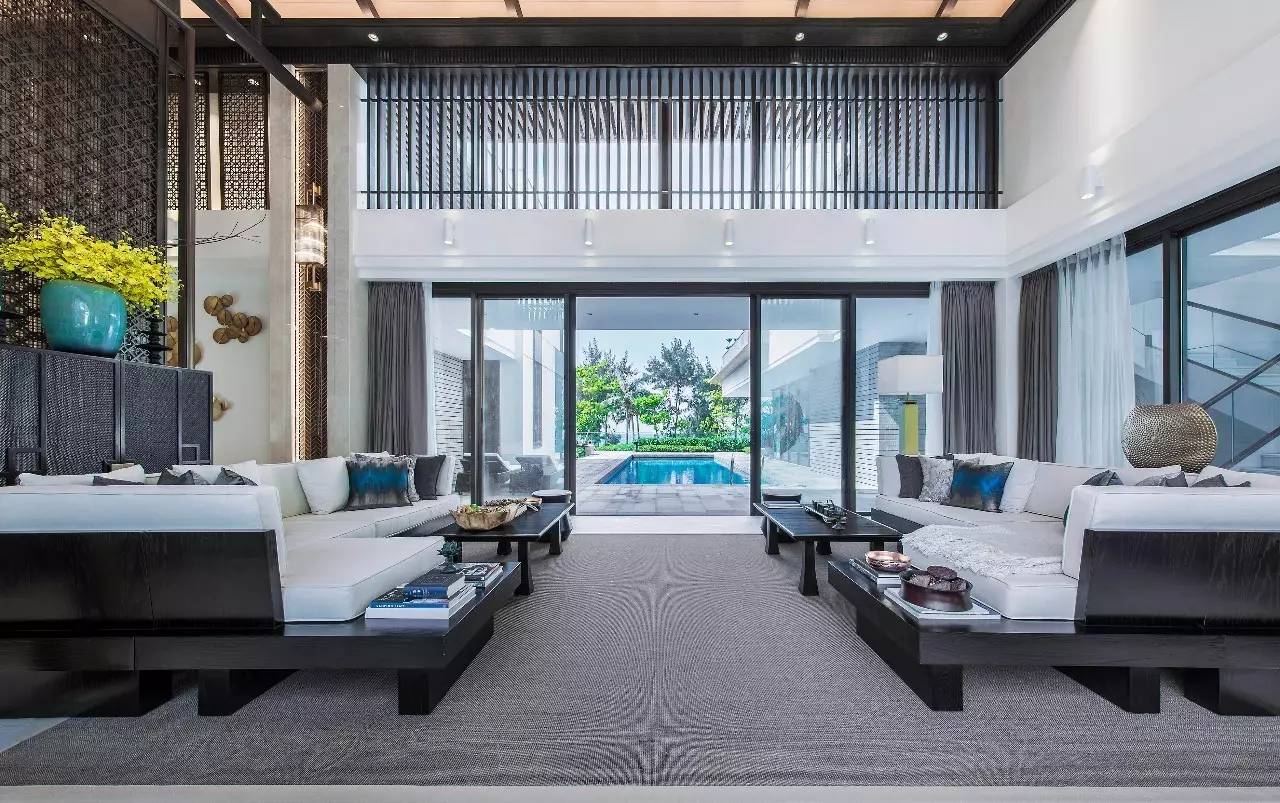 樸質(zhì)的奢華，自然返璞的當(dāng)代別墅設(shè)計(jì)