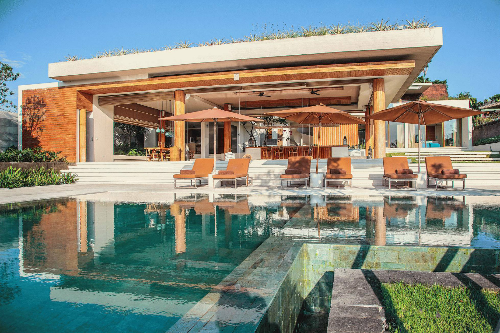 印度臨海別墅設計 新中式建筑中的木與石