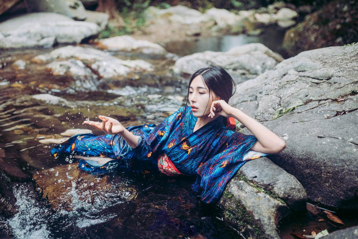 高貴冷艷的古裝女子攝影