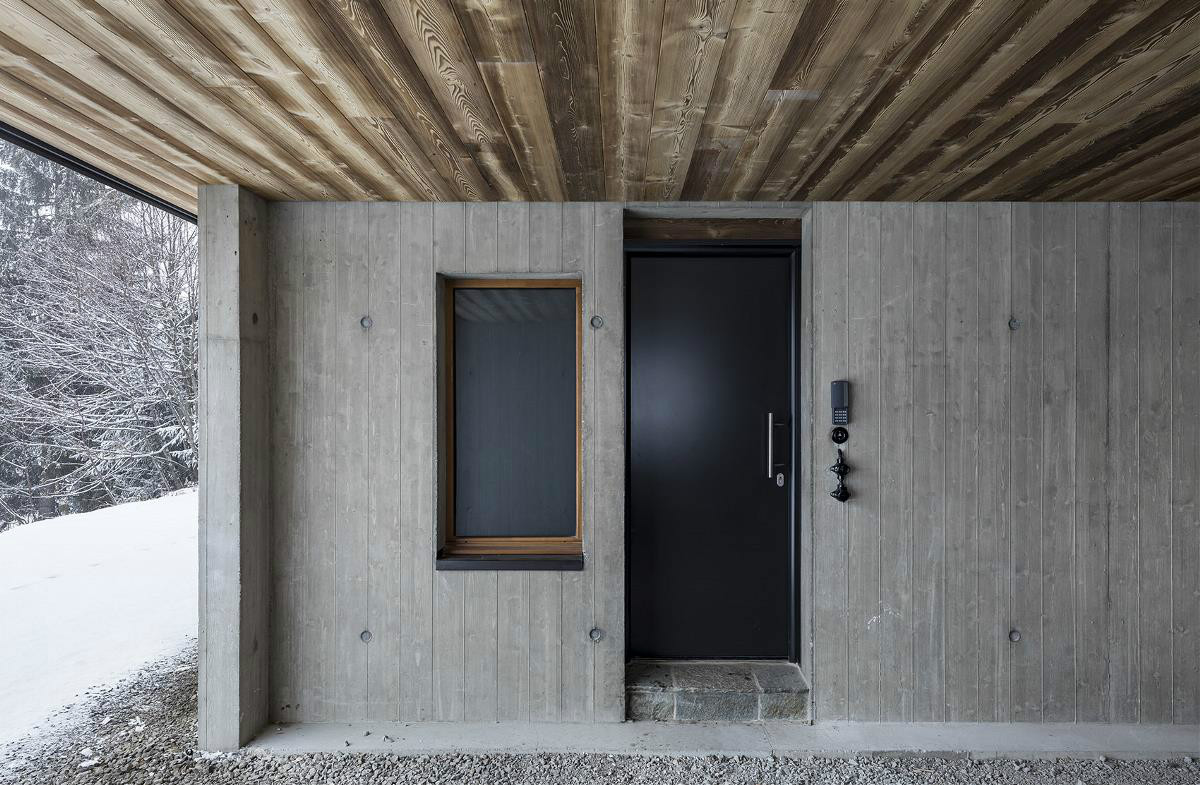 當(dāng)原木遇上雪花別有情調(diào)，雪中木屋設(shè)計(jì)