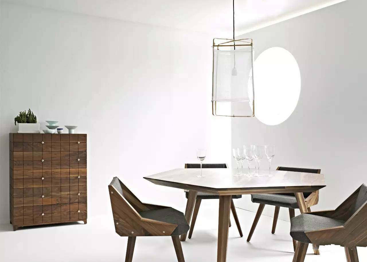 簡(jiǎn)潔大氣的中式家具，傳統(tǒng)之美！