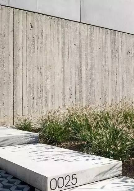 水泥墻樸素寂靜的美，庭院設(shè)計