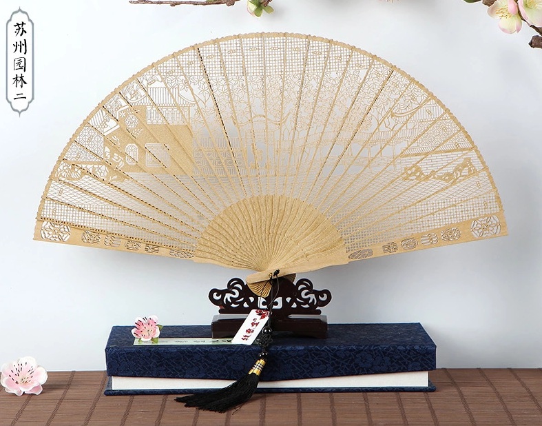 家佳樂文學(xué)鏤空雕花古風(fēng)工藝香木折扇