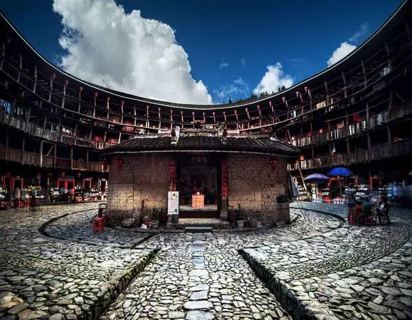 中國(guó)建筑六大派之一，閩派建筑