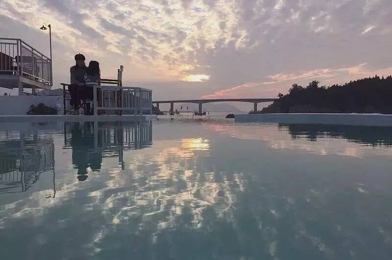 海天左舍，猶如撒歡在海與天的懷抱