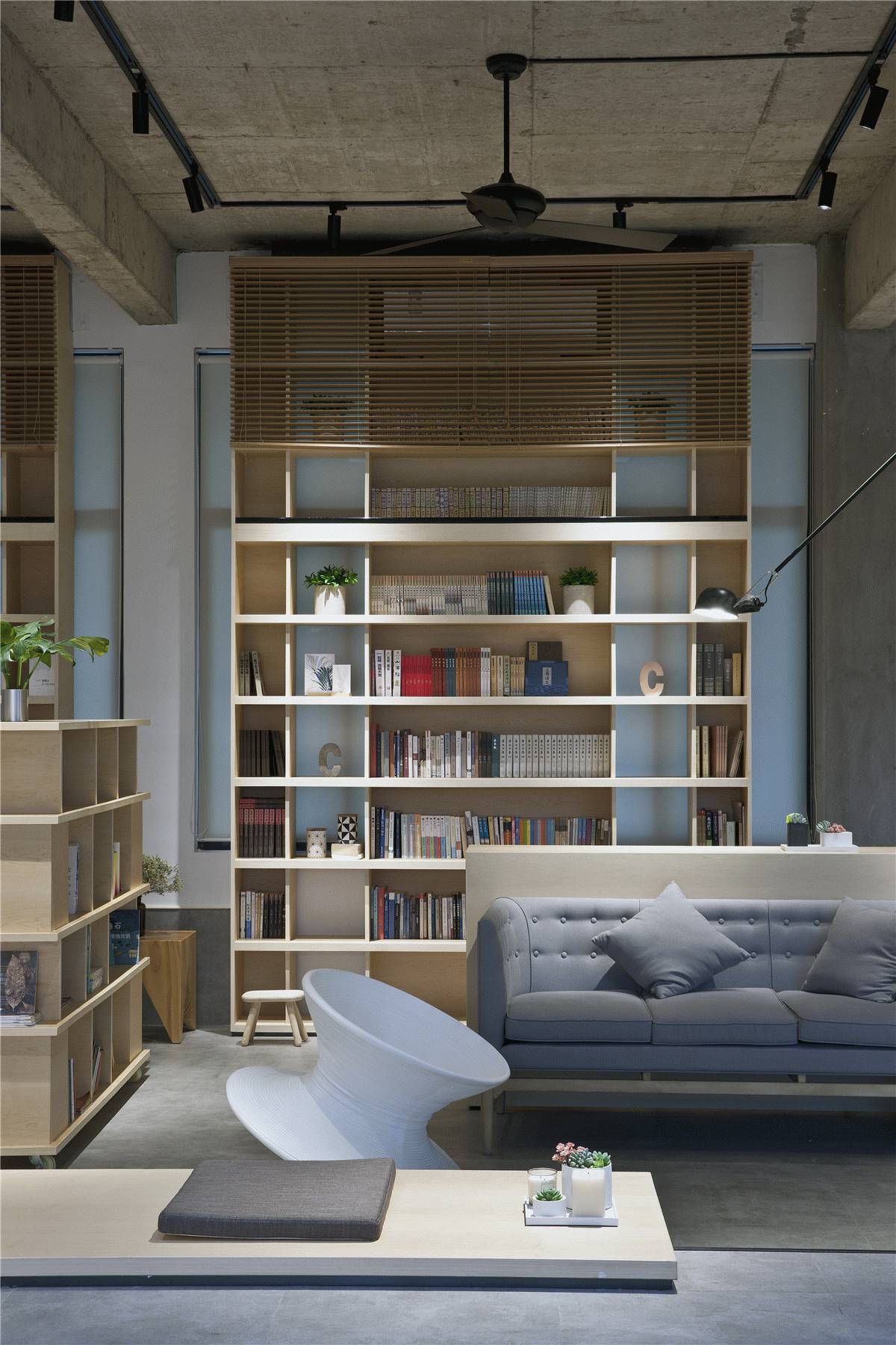 隱于繁華都市間，云初空間新中式裝修設(shè)計(jì)