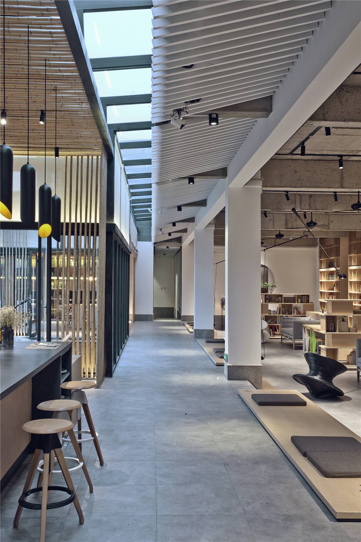 隱于繁華都市間，云初空間新中式裝修設計