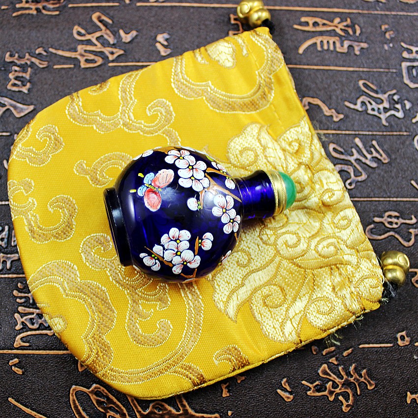 古典特色手工工藝外畫(huà)花鳥(niǎo)鼻煙壺圖片