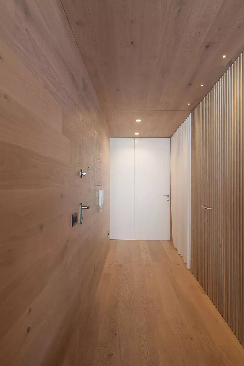 極簡原木海邊度假小屋，中式裝修設(shè)計