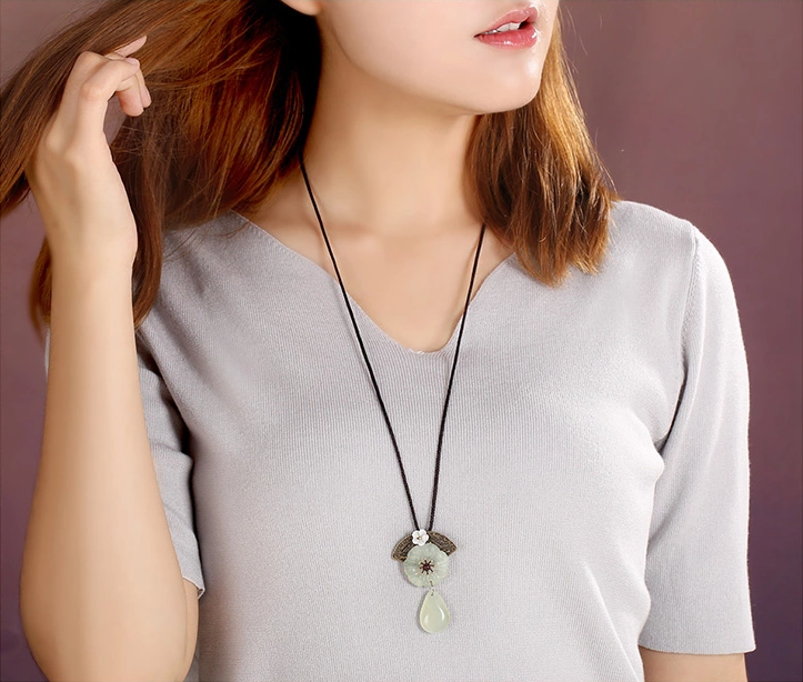 家佳樂文學飾品岫玉吊墜配飾項鏈