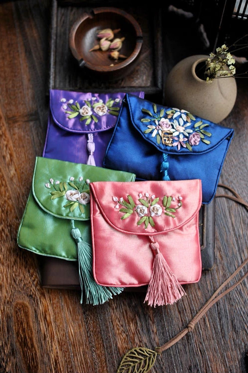 一方古意傳統(tǒng)中式手工包，復(fù)古手工繡荷包