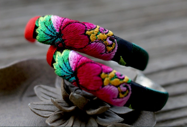 家佳樂文學云南苗銀繡花手鐲