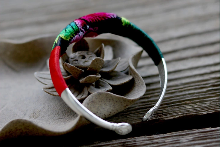 家佳樂文學云南苗銀繡花手鐲