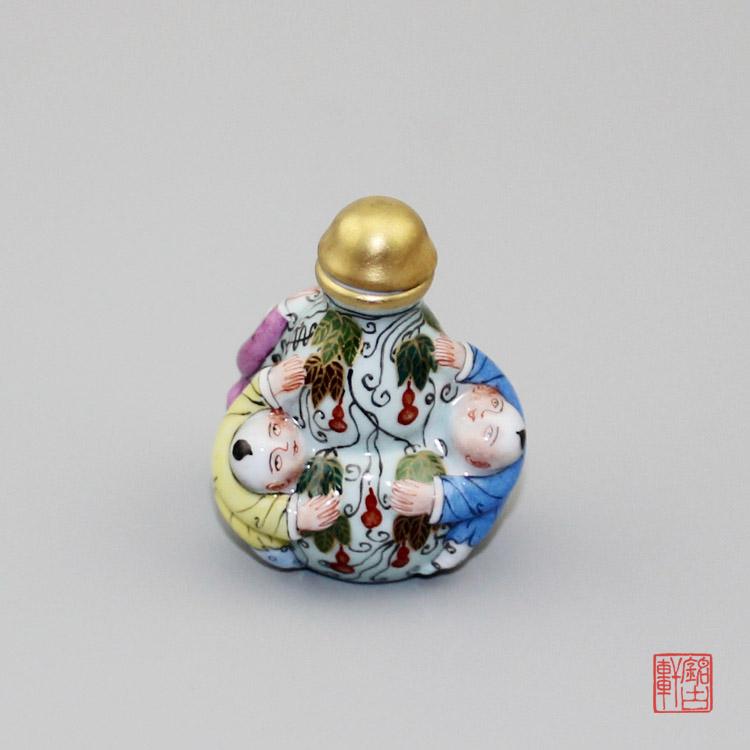 手工描金粉彩萬(wàn)子千孫陶瓷鼻煙壺