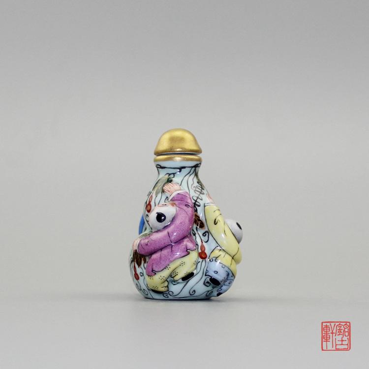 手工描金粉彩萬(wàn)子千孫陶瓷鼻煙壺