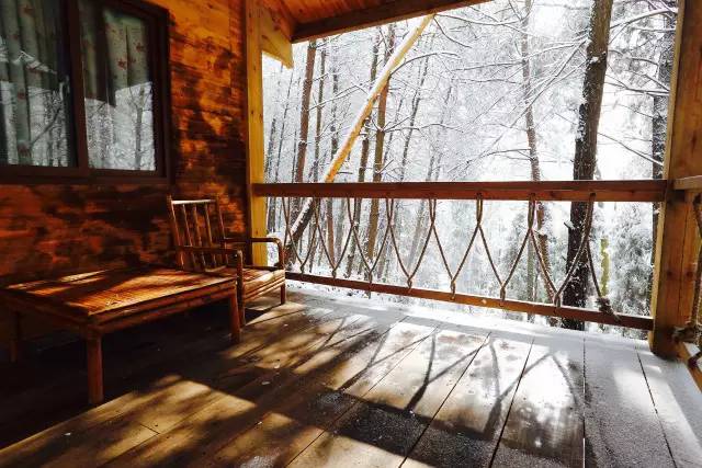 林中四舍民宿設(shè)計，一所鳥語花香的小木屋