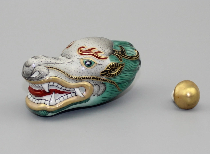 手繪粉彩描金龍?zhí)沾杀菬焿? src="/wenxue/d/file/bigpic/190404/04/13-1FP2141920.jpg" / data-MNiz="6fTNS0"><br / data-k5D2="I2GFJl">
	<img alt=