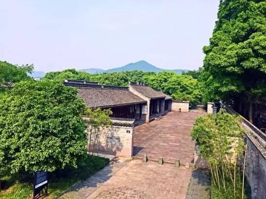 慈舍，悲喜隱去慈從舍生