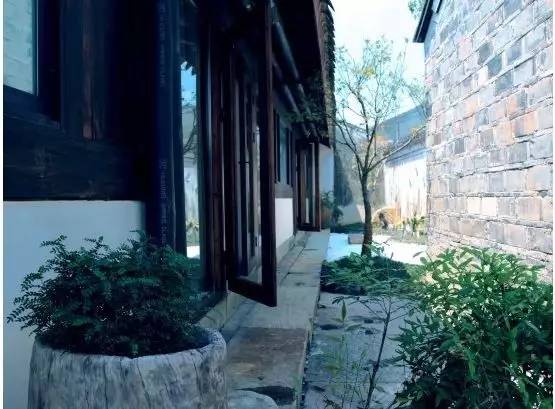 慈舍，悲喜隱去慈從舍生