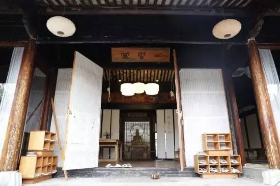 慈舍，悲喜隱去慈從舍生