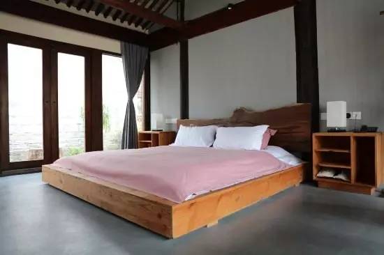 慈舍，悲喜隱去慈從舍生