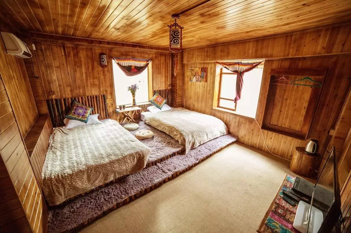 藝棧藏式客棧，我在等風(fēng)也在等你