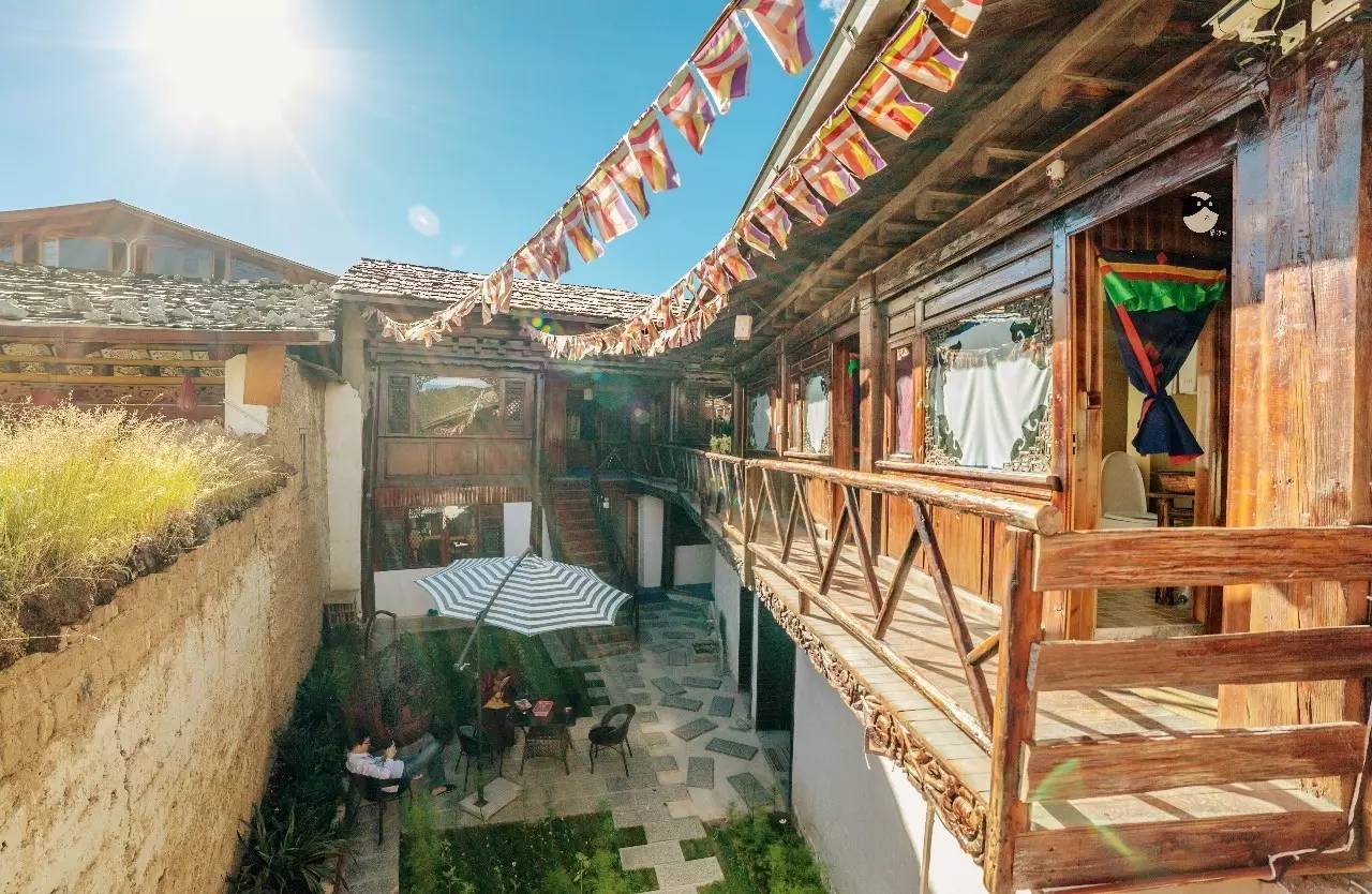 藝棧藏式客棧，我在等風也在等你