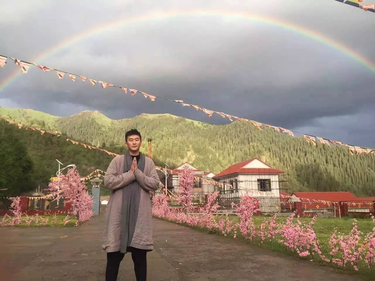 青桐·青竹茶舍，茶香縹緲靜賞西湖