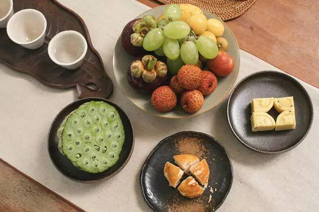 青桐·青竹茶舍，茶香縹緲靜賞西湖