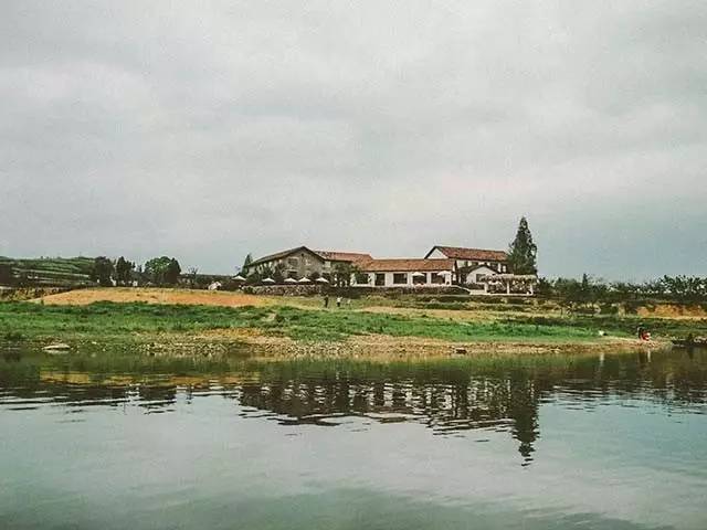 西坡千島湖民宿酒店，瓦爾登湖的自由生活