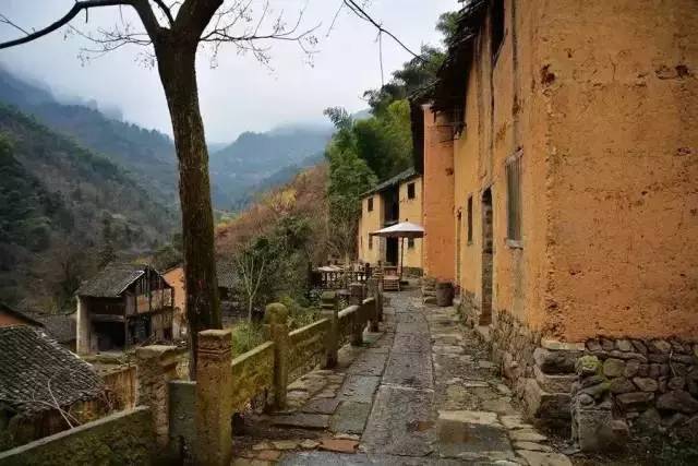 不舍·野馬嶺中國村民宿，樂在其中不忘初心