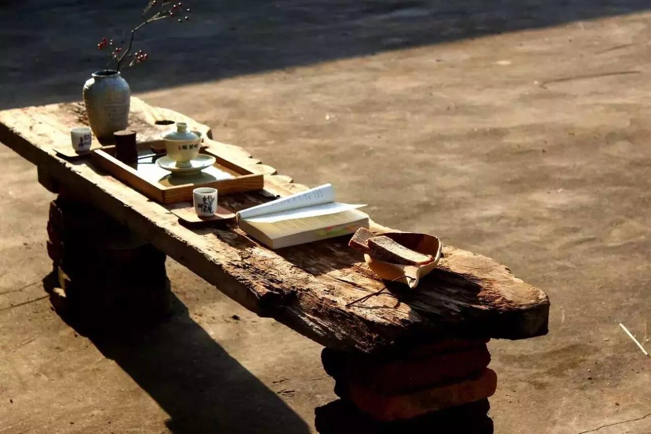 荒無舍民宿，山腳下日出而作日落而息