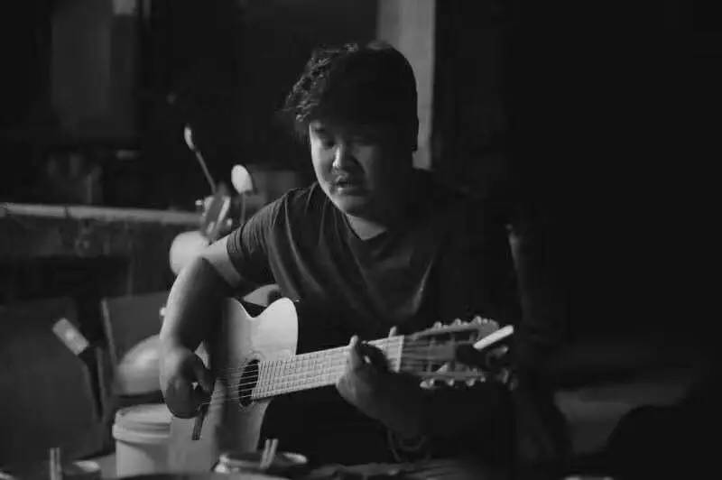 荒無舍民宿，山腳下日出而作日落而息