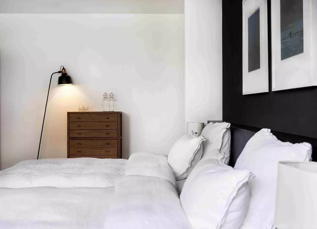 大理浥塵客舍，在山水間觀洱海日出望蒼山之巔