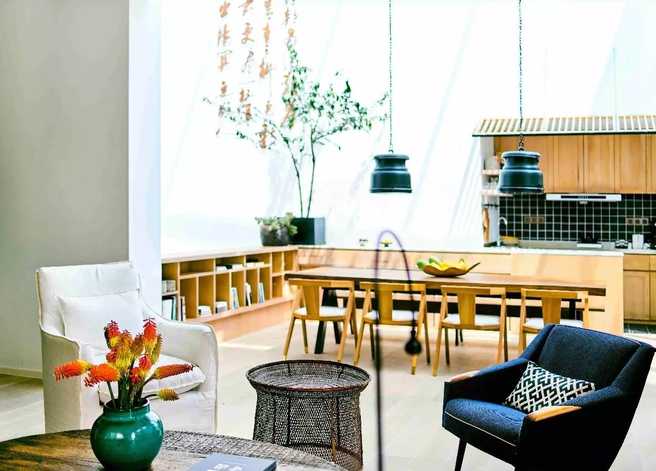 大理浥塵客舍，在山水間觀洱海日出望蒼山之巔