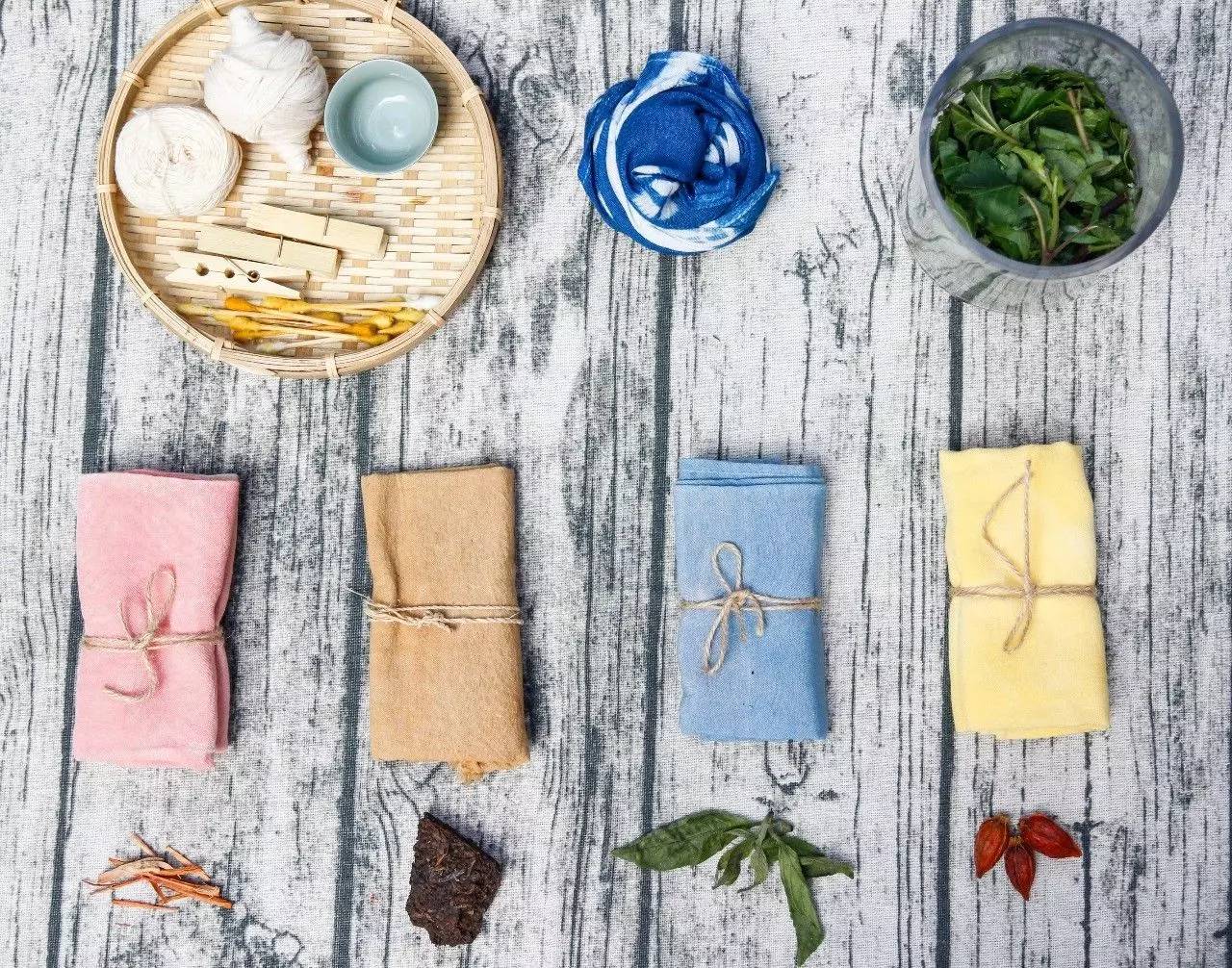 大理既下山，天光云影共徘徊