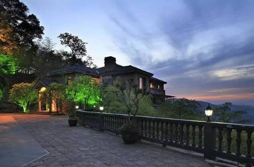 客堂間莫干山民宿，隱居深山聆聽自然