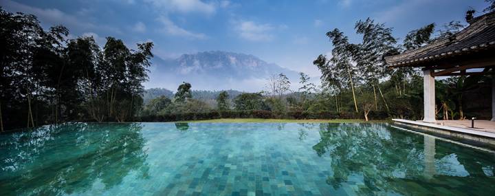 九華山德懋堂，九華山間打坐冥想清涼入心