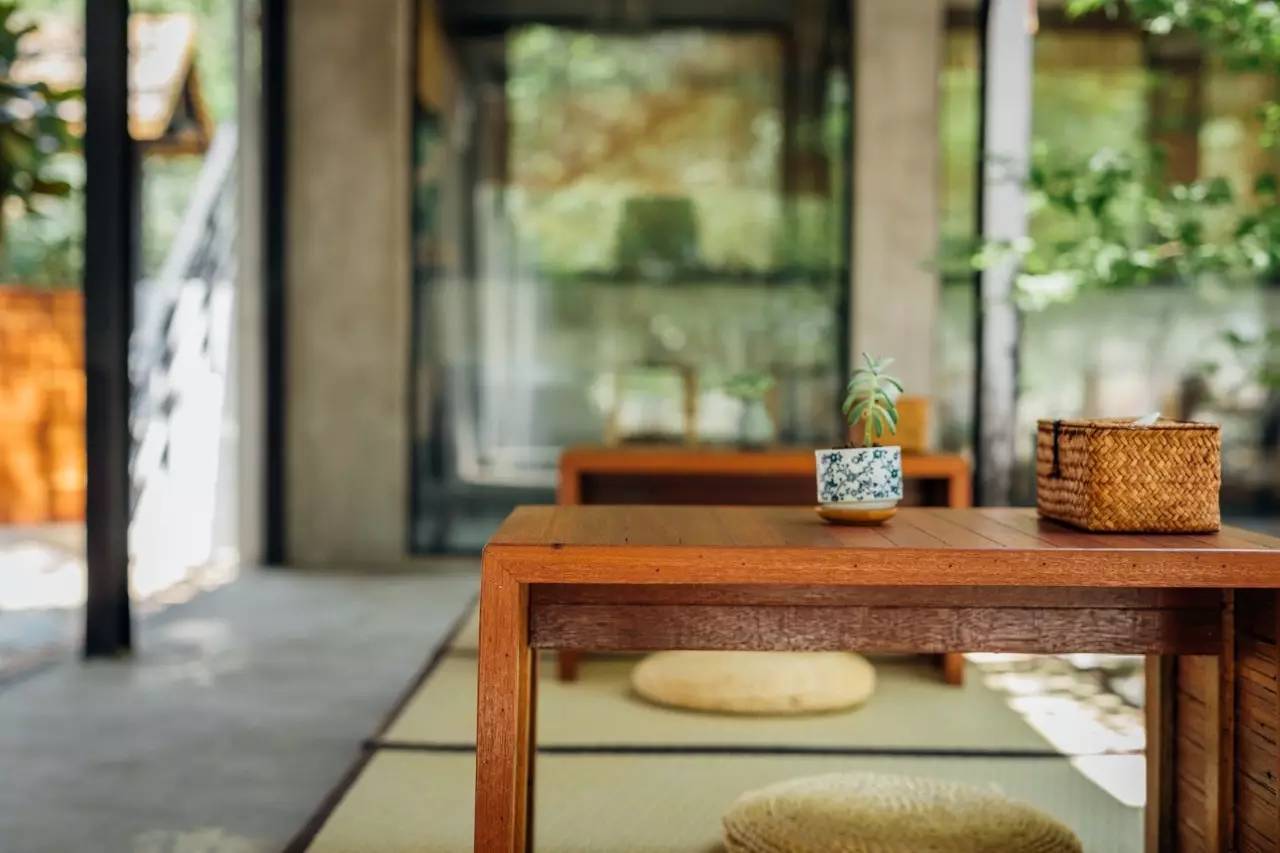 一宿·山麓之庭，一個(gè)充滿禪意山下庭院