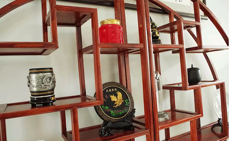 南榆木木展示架，中式古典實木隔斷博古架