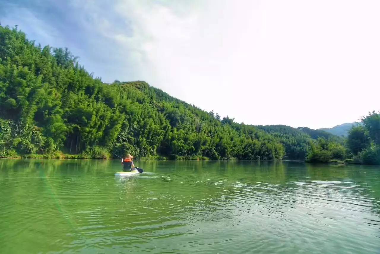 天堂山鄉(xiāng)愛樹民宿，古色古香的童話小鎮(zhèn)