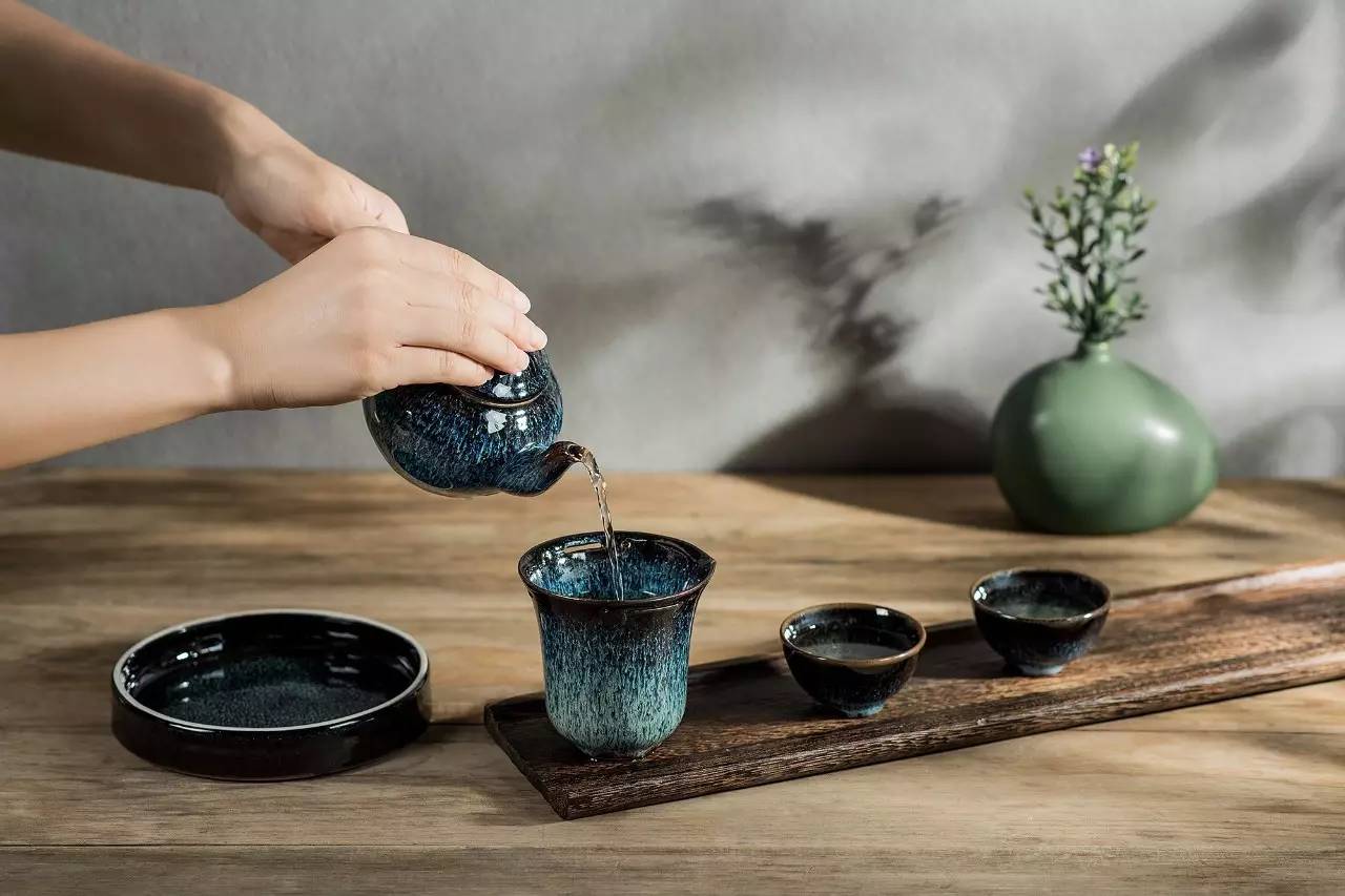 傳承傳統(tǒng)手工藝，把傳統(tǒng)審美工藝融入生活器物