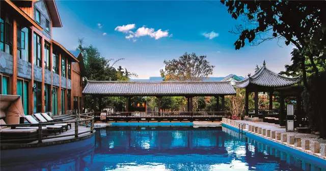 融居·銀箔泉，來(lái)銀箔泉邊喝茶看蒼山洱海