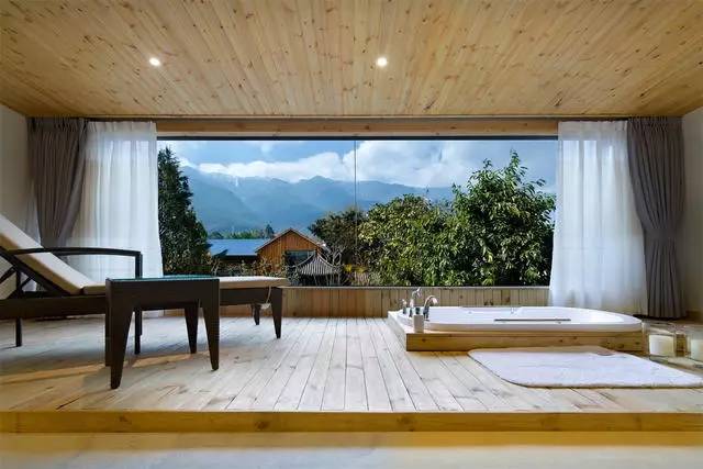 融居·銀箔泉，來(lái)銀箔泉邊喝茶看蒼山洱海