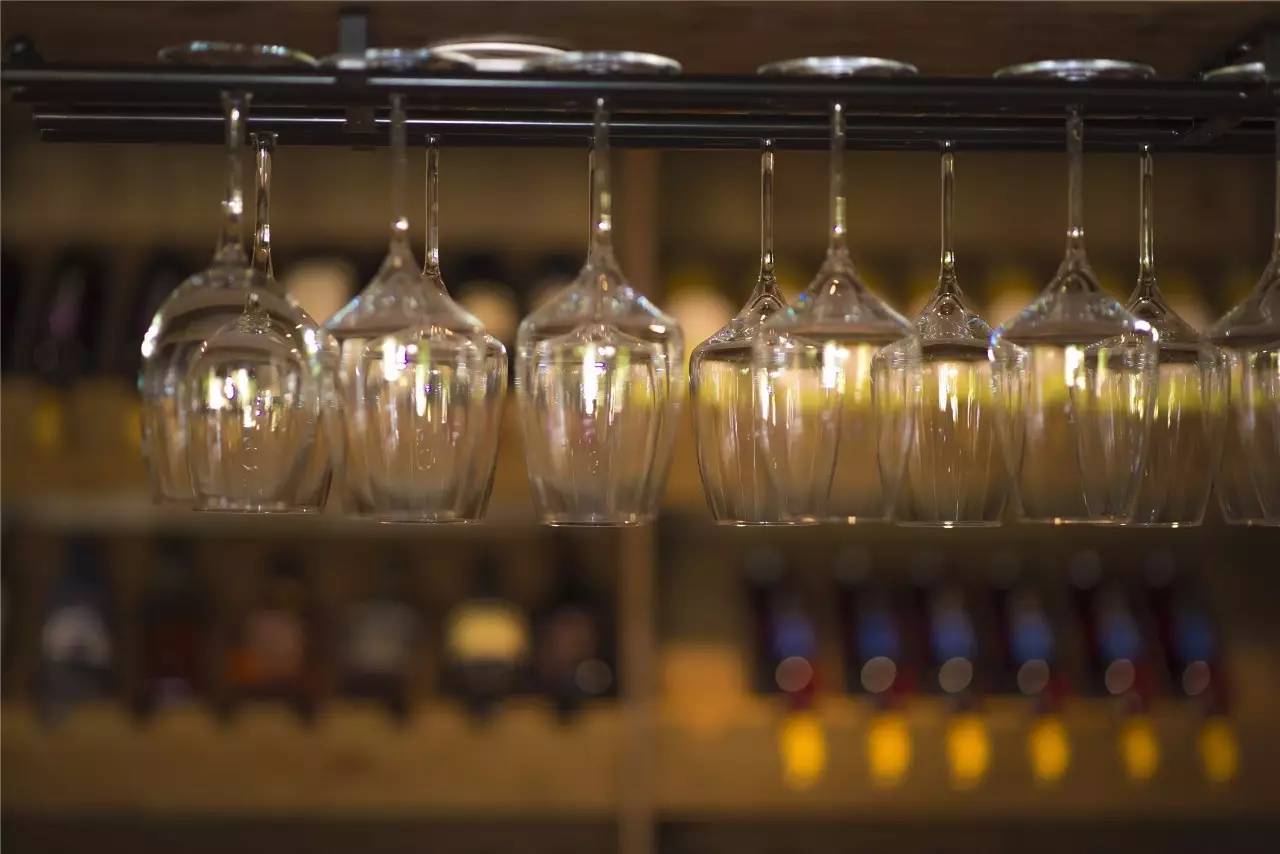 融居·銀箔泉，來銀箔泉邊喝茶看蒼山洱海