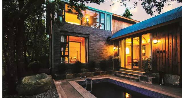 融居·銀箔泉，來銀箔泉邊喝茶看蒼山洱海