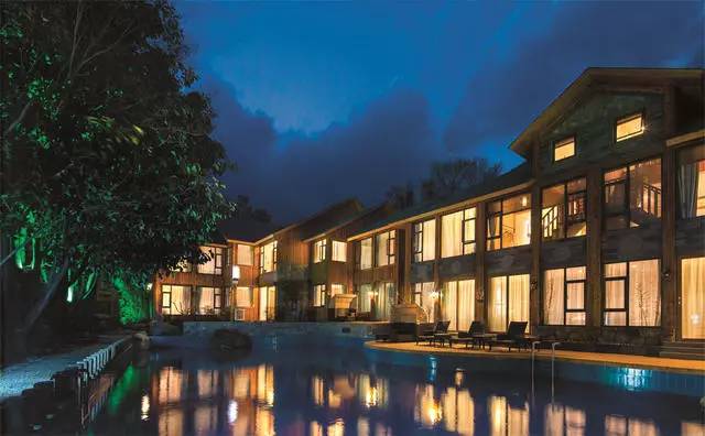 融居·銀箔泉，來銀箔泉邊喝茶看蒼山洱海